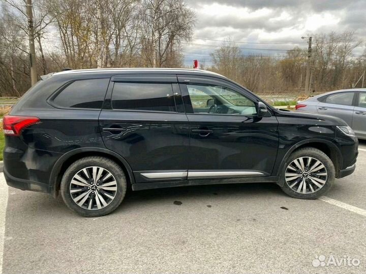 Mitsubishi Outlander 2.0 CVT, 2021, 80 000 км