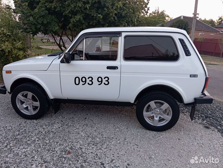LADA 4x4 (Нива) 1.7 МТ, 1995, 193 100 км