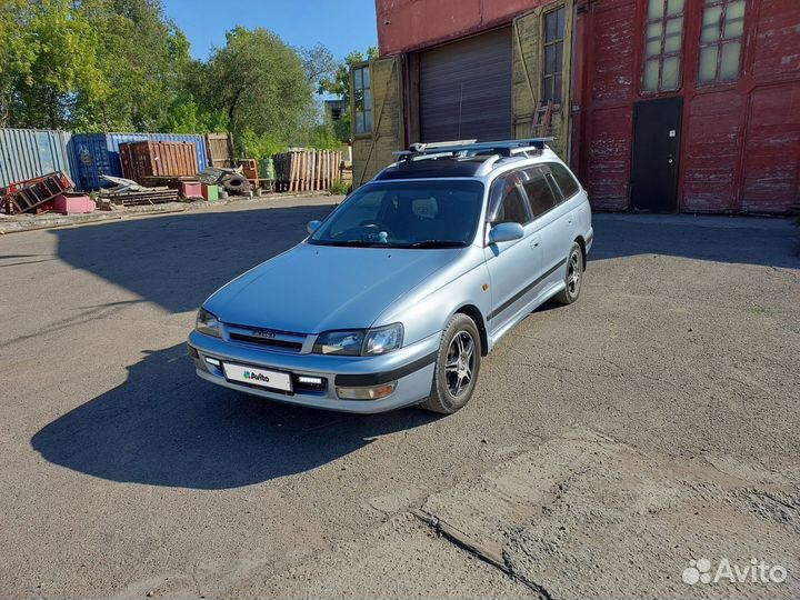 Toyota Caldina 2 поколение с люком