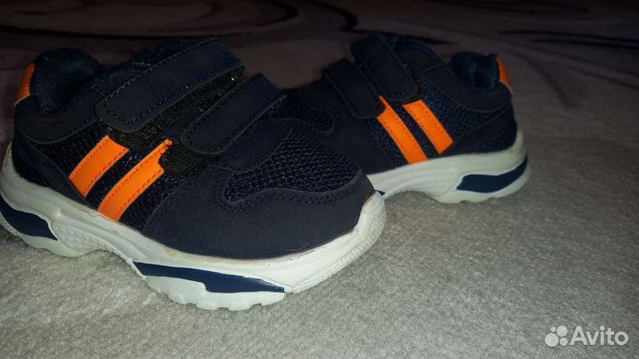 Кроссовки пакетом