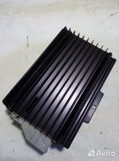 Усилитель акустической системы Mercedes Ml350 W163