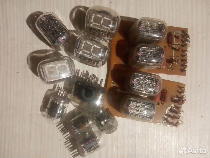 Часы на лампах, ламповые индикаторы ин ив