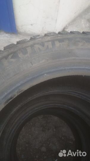 Kumho I'Zen KW22 215/55 R17