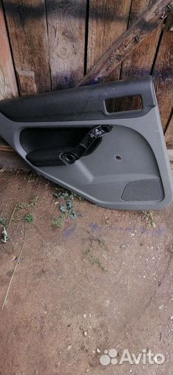 Продам обшивку дверей от фокуса