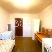 Комната 30 м² в 2-к., 1/2 эт.