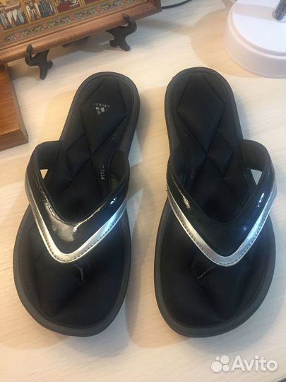 Сланцы adidas 40 размер