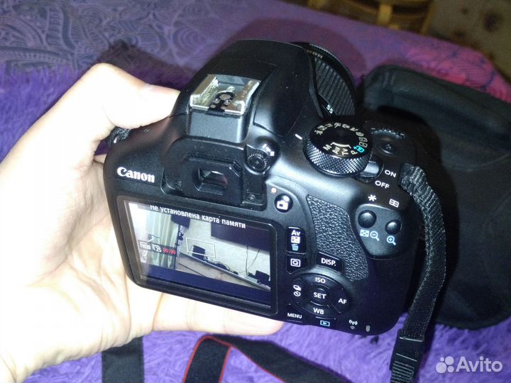 Зеркальный фотоаппарат Canon EOS 1300D