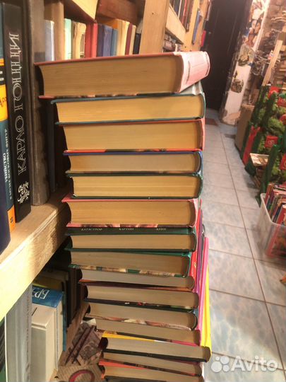 Серия книг 100 великих