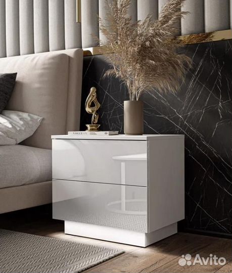 Тумба прикроватная