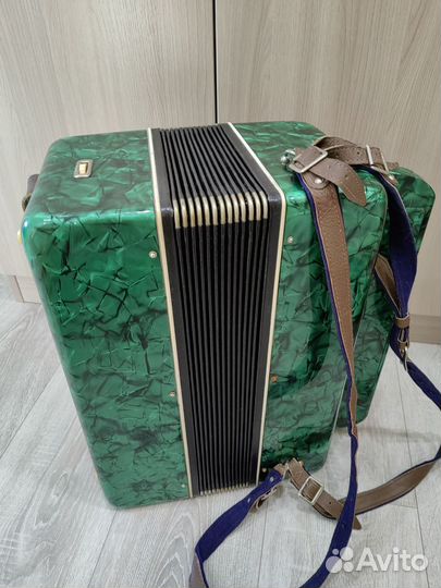 Баян Кировский