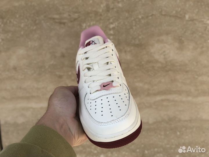 Кроссовки Nike Air Force 1 Valentine’s Day