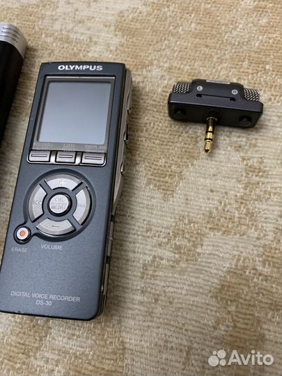 Диктофоны Olympus DS-30 и Panasonic RR-US570