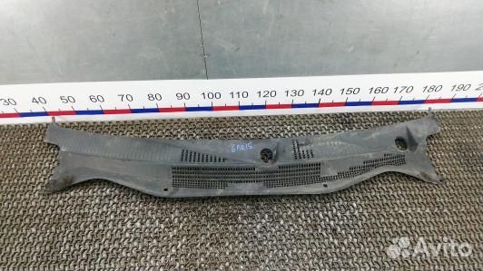 Накладка декоративная (жабо, дождевик) dodge calib