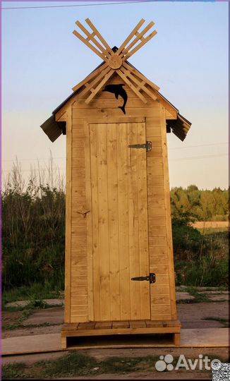 Дачный туалет деревянный