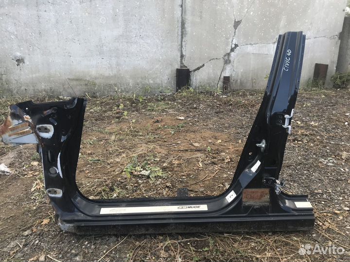 Порог со стойкой левый Honda Civic 4D (2006–2011)