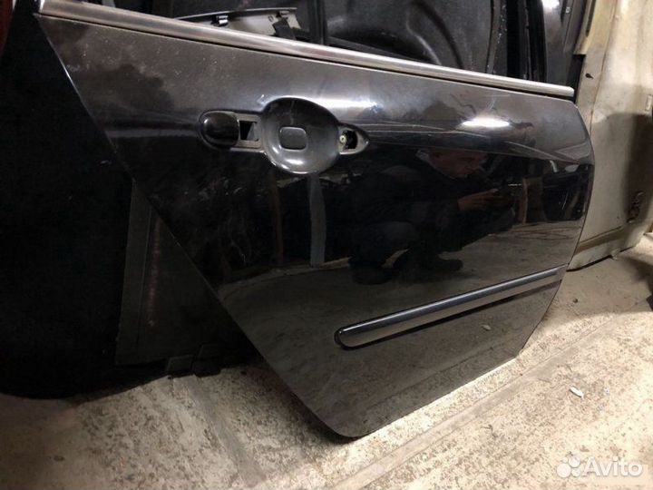 Дверь задняя правая Renault Laguna 3 K9K