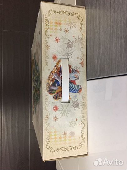 Праздничная - новогодняя коробка