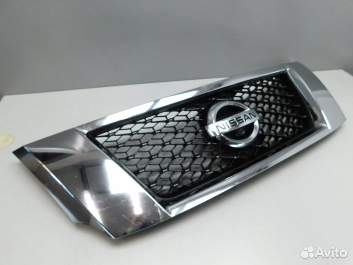 Решетка радиатора Nissan Pathfinder (R52) (70666)