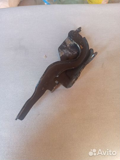 Петли капота