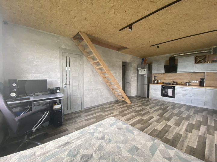 Апартаменты-студия, 42 м², 3/3 эт.