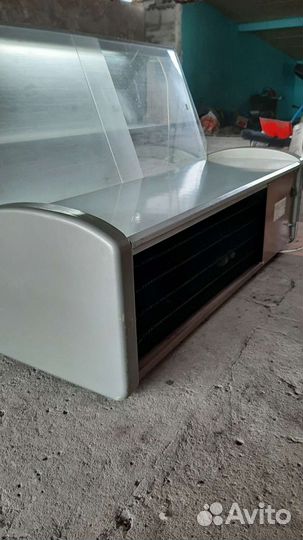 Холодильная витрина