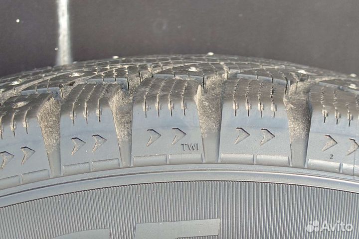 Pirelli Formula Ice 205/65 R16 99T