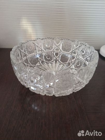 Хрустальная ваза