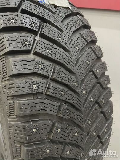 Bridgestone Ice Cruiser 7000 225/60 R17 99T