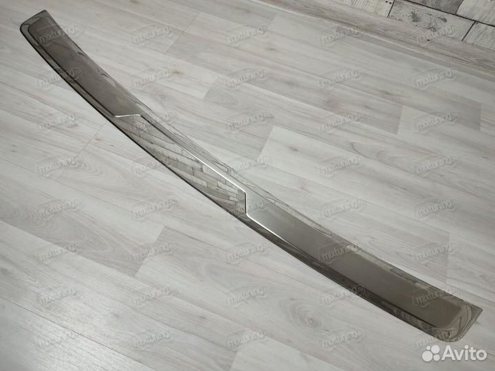 Накладка на задний бампер Volkswagen Tiguan (новая