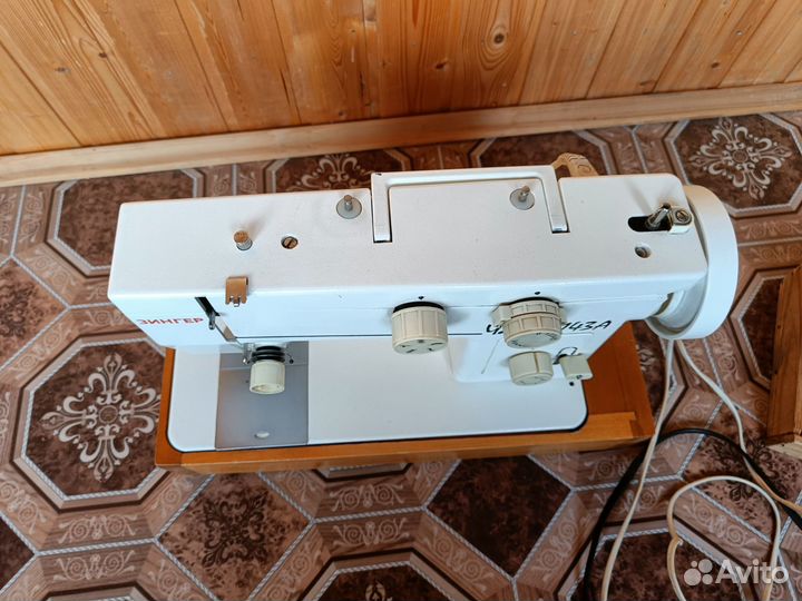 Швейная машина Зингер Чайка 143А