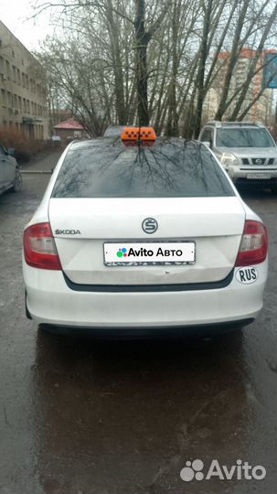 Skoda Rapid 1.6 AT, 2016, 450 000 км
