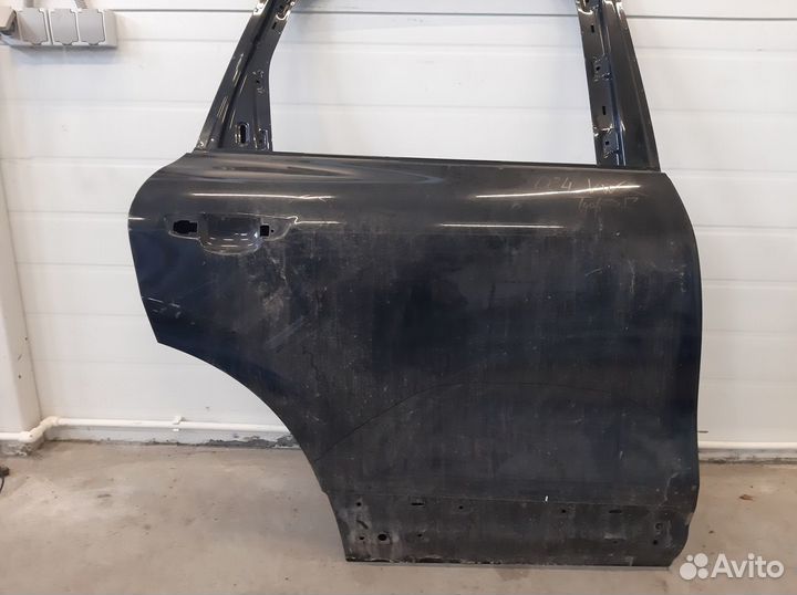 Дверь задняя правая VW Touareg 2 2011-2018
