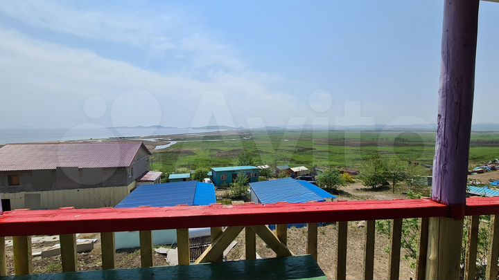 Дом 45 м² на участке 10 га