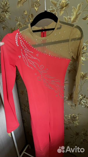 Костюм для фигурного катания