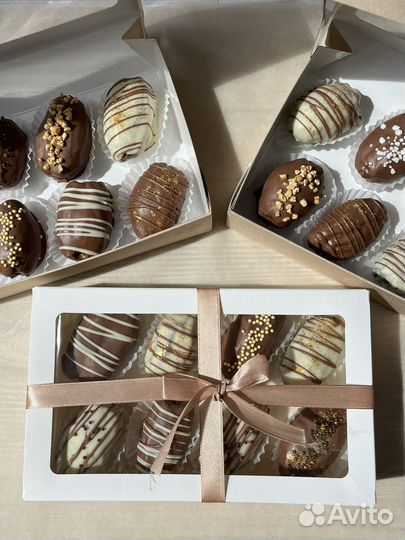 Финики в шоколаде