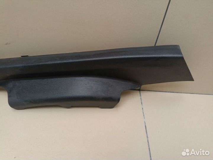 Накладка порога (внутренняя) задняя правая Toyota