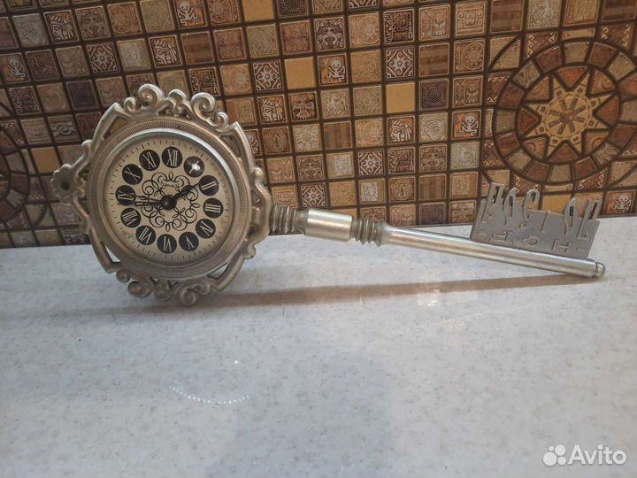 Настольные часы