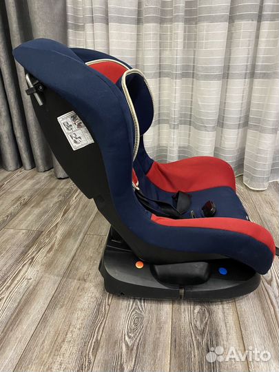 Автомобильное детское кресло