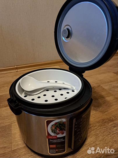 Мультиварка redmond новая