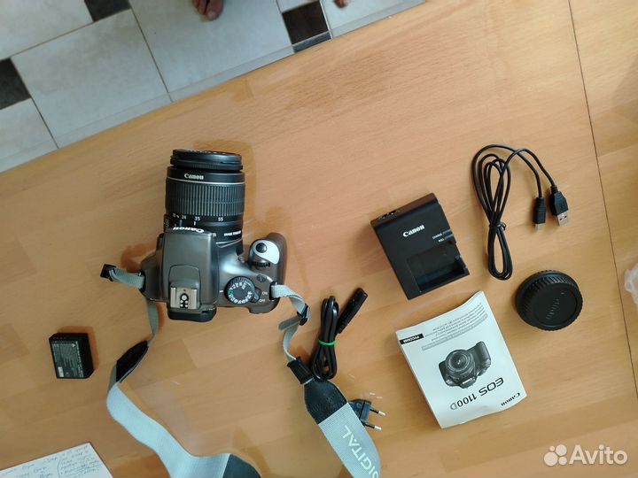 Фотоаппарат Canon EOS 1 100 D