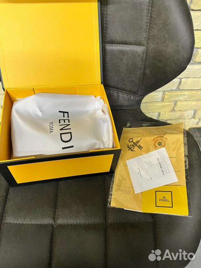 Новая сумка Fendi small box