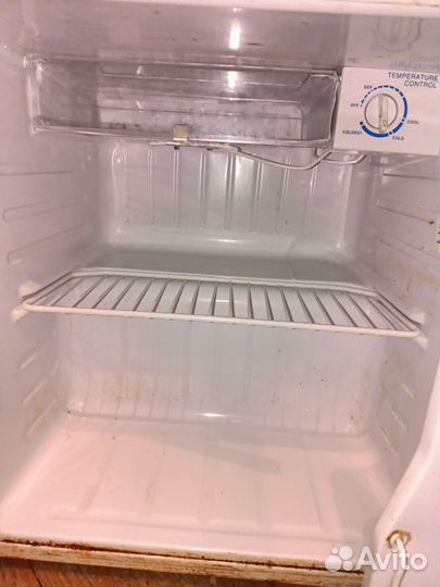 Холодильник маленький