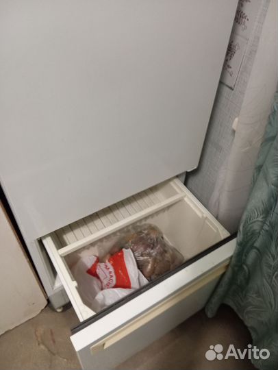 Продам холодильник самовывоз