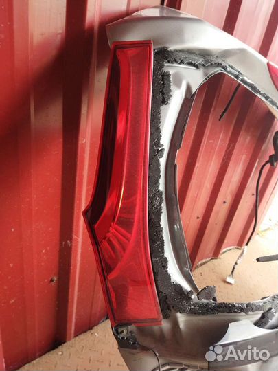 Задняя дверь хонда фит 2017 года в разбор