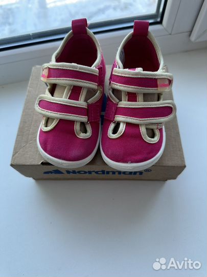 Сандали для девочки