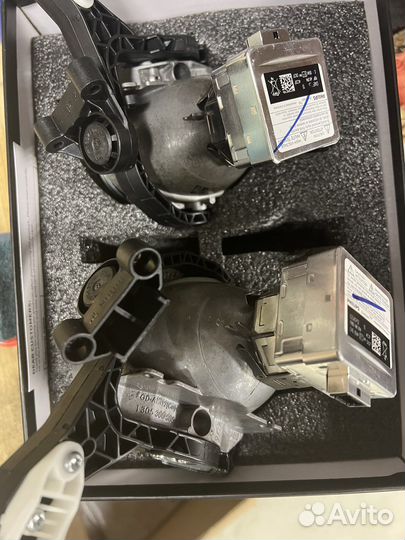 Продам штатные линзы с лампами от Мерседес GL x166