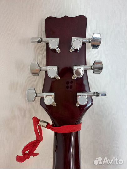 Акустическая гитара martinez