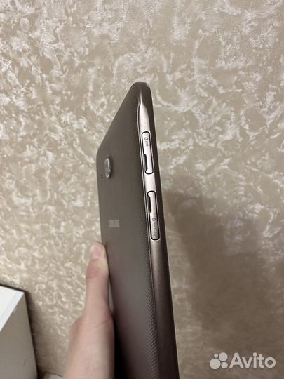Планшет samsung забронировано