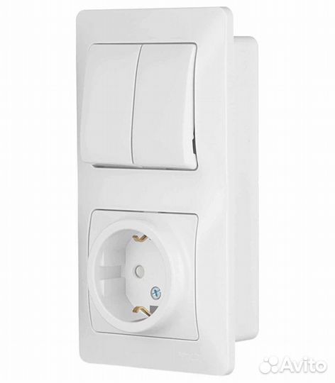 Блок выключателя с розеткой с рамкой Glossa GSL000