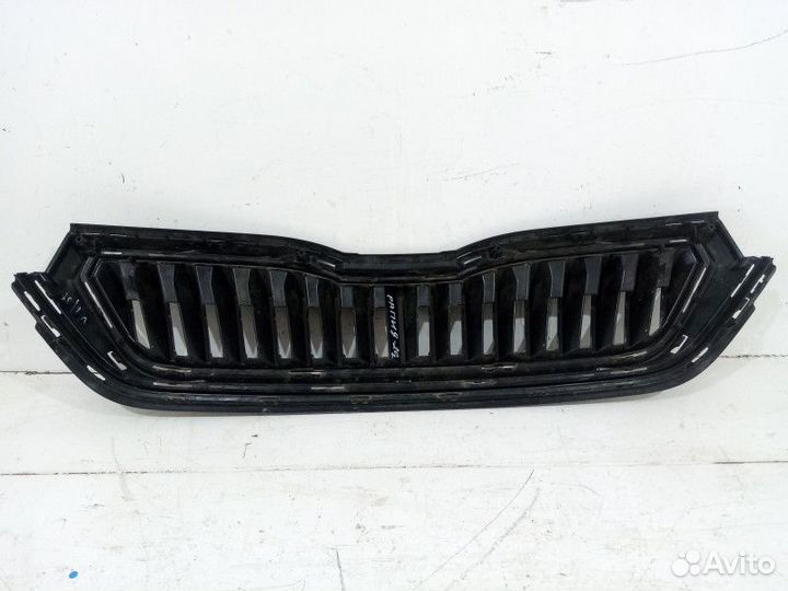 Решетка радиатора Skoda Rapid 2